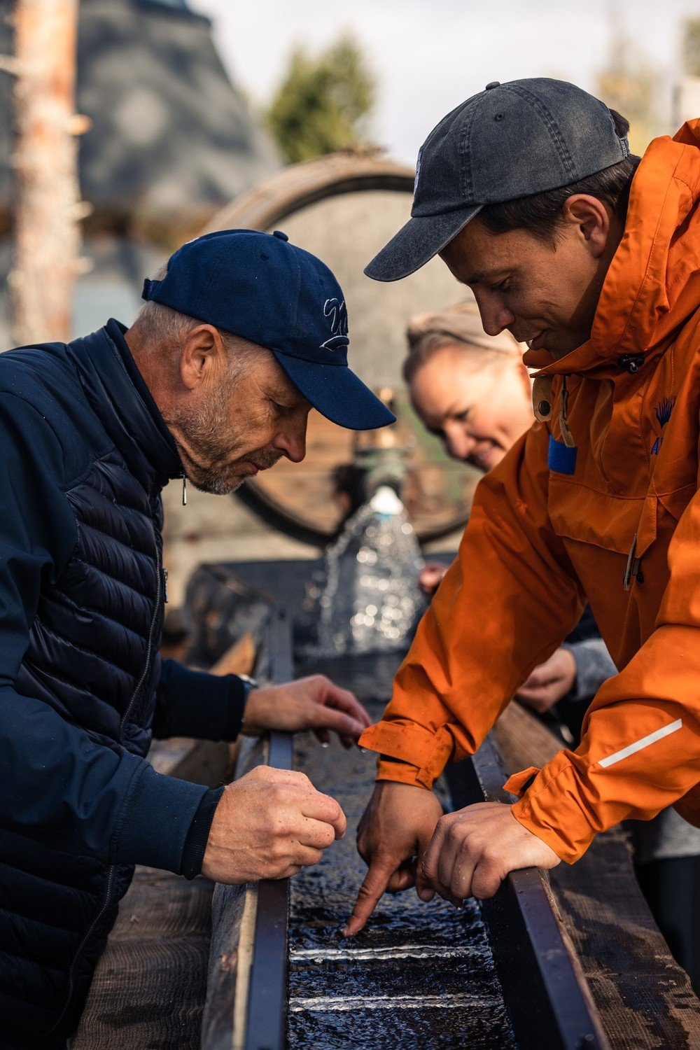 Goldwaschen & Besuch der Hütte eines Goldgräbers