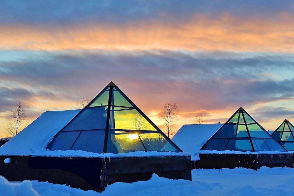 Aurora Pyramid Glass Igloos Köngäs