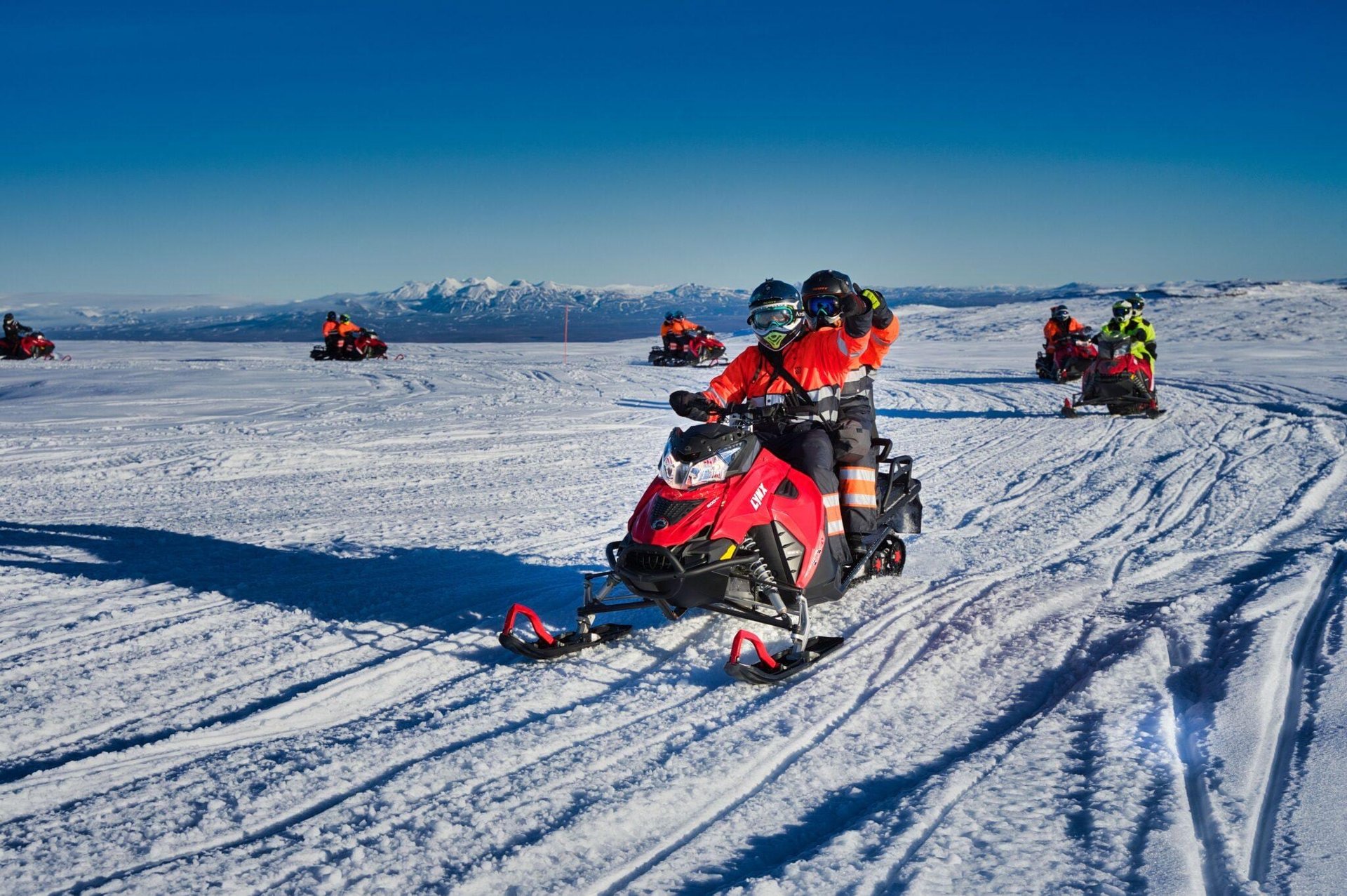 Gletscher Schneemobil-Tour & Eishöhle (Single Ride)