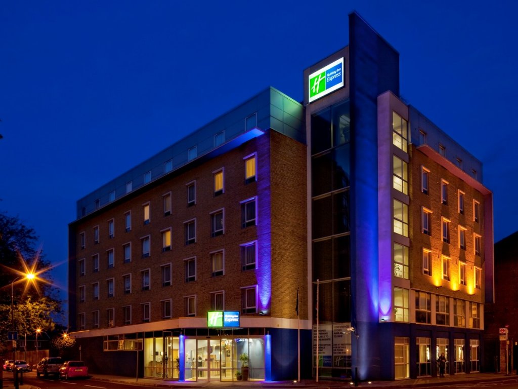 Holiday Inn Express London - Earl's Court, an IHG Hotel