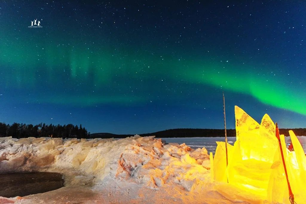 Saunaerlebnis am See mit Aurora Borealis