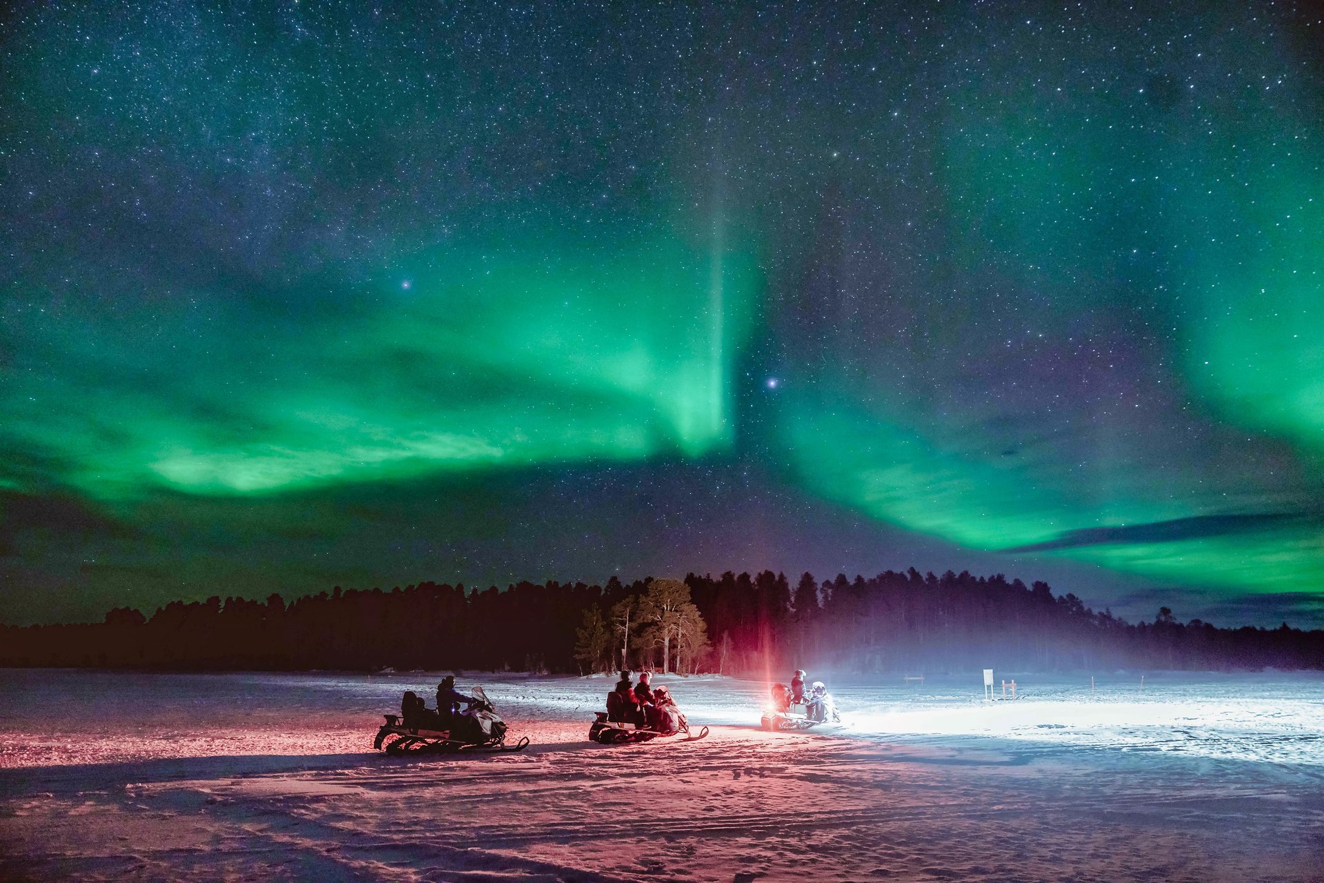 Polarlichtertour mit dem Schneemobil