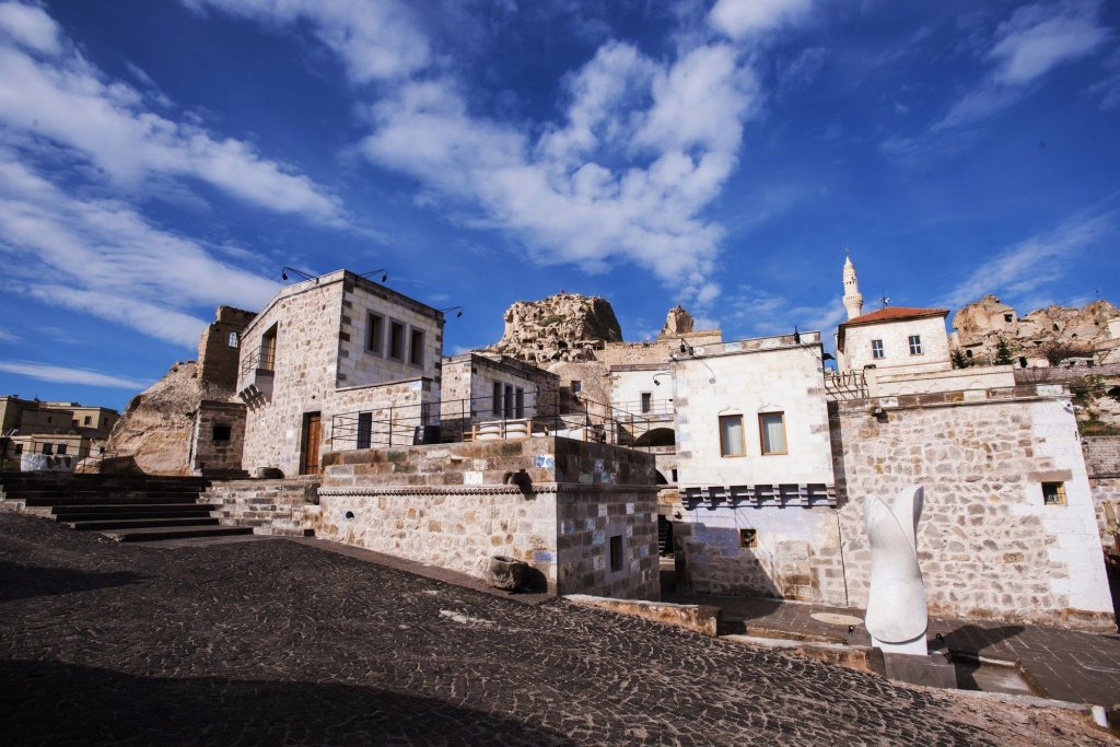 Millstone Cave Suites (Uçhisar)