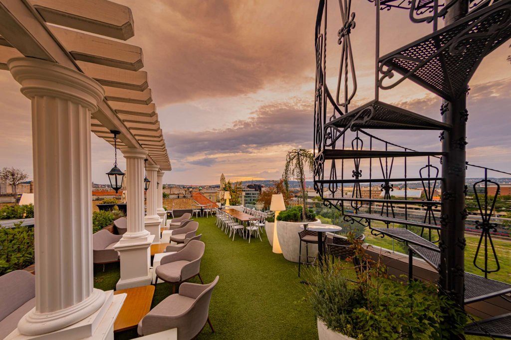 Mystery Hotel (Budapest)