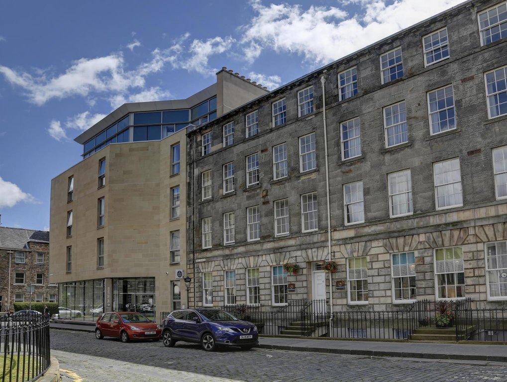 Ten Hill Place Edinburgh