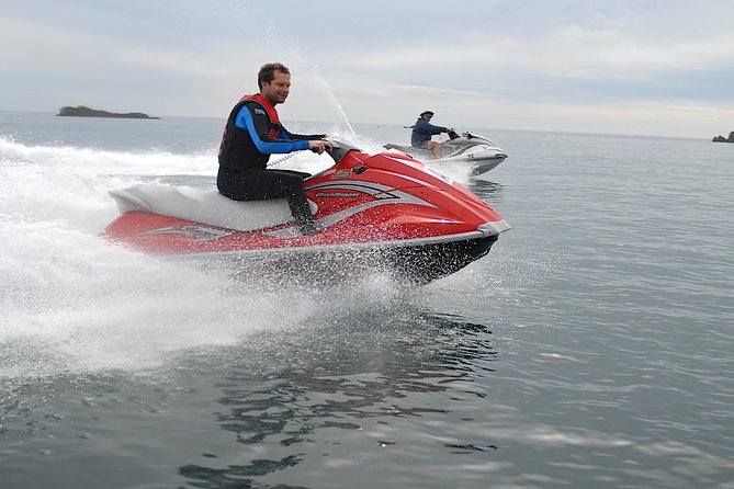 Geführte Jetski-Küstentour Jersey (ab St. Aubin)