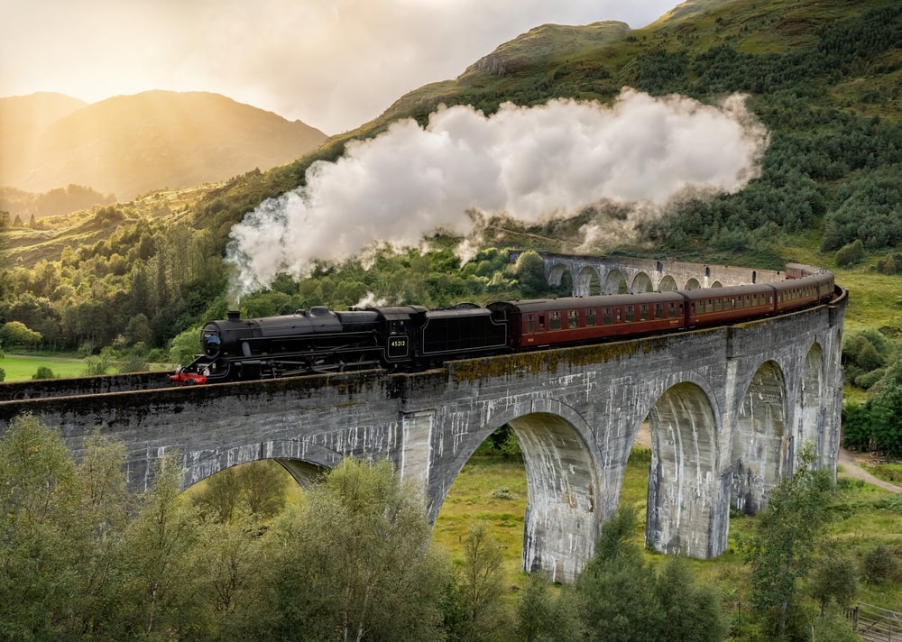 Tagestour: Fahrt mit dem Hogwarts Express & Schottische Highlands