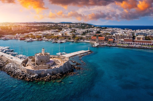 Ankommen & Entspannen auf Rhodos – 4* oder 5* Hotel nach Wahl & geführte Inselentdeckung