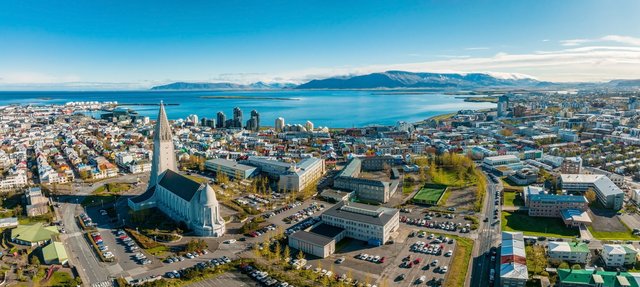 Ankommen in Reykjavík – Islands lebendige Hauptstadt zwischen Natur & Nordatlantik