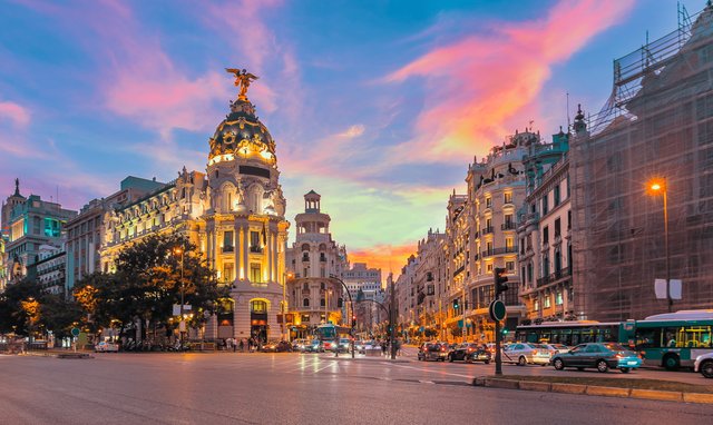 Madrid erleben: Kultur, königliche Pracht & pulsierendes Hauptstadtleben