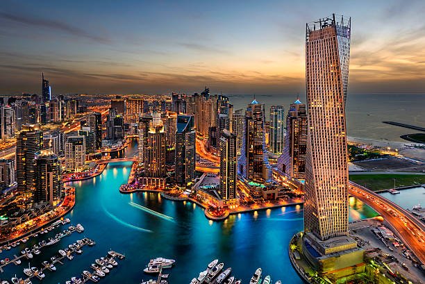 Dein perfekter Start in Dubai: Traumhotel nach Wahl & unvergessliche Wüstensafari